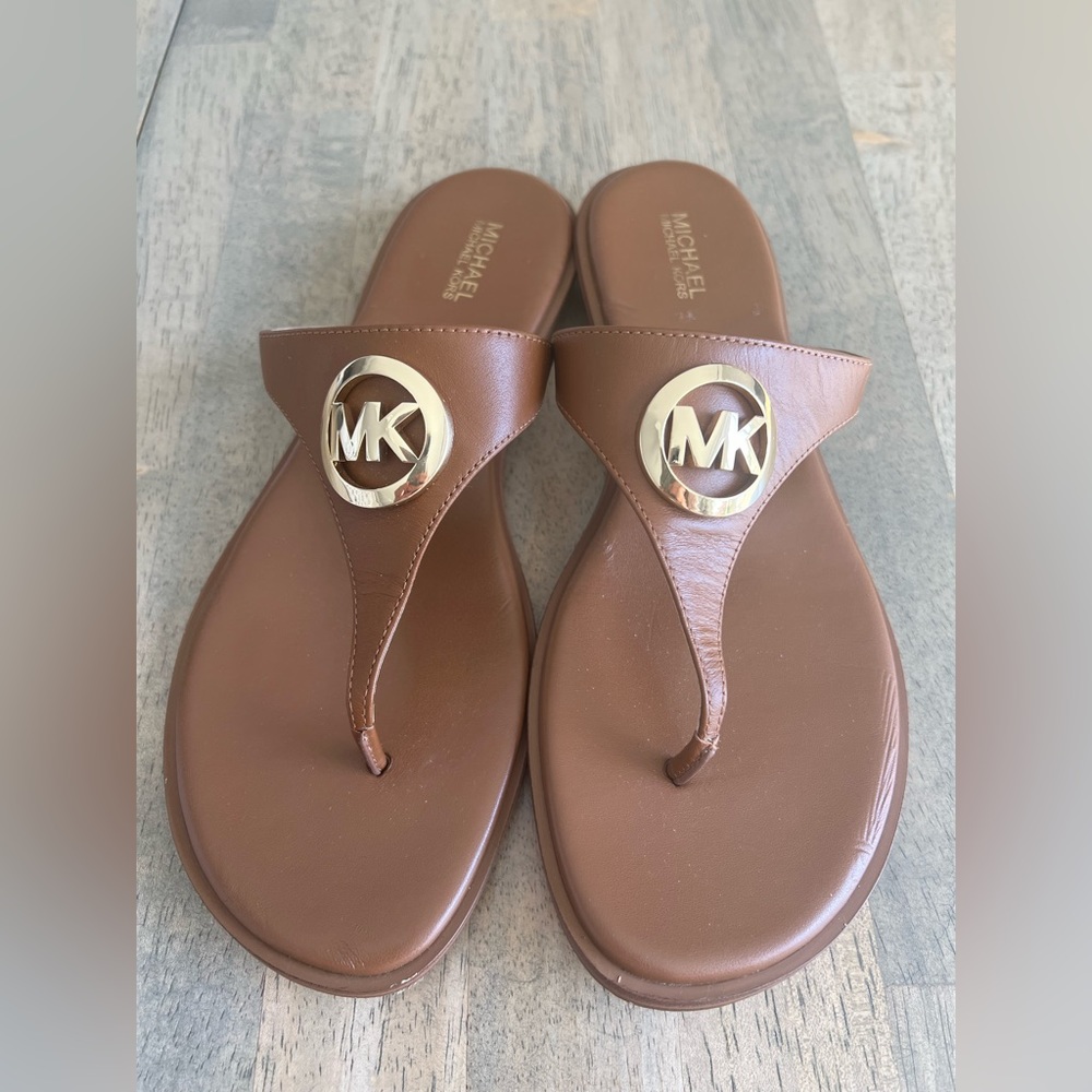 Michael Kors Sandles. Size 8.